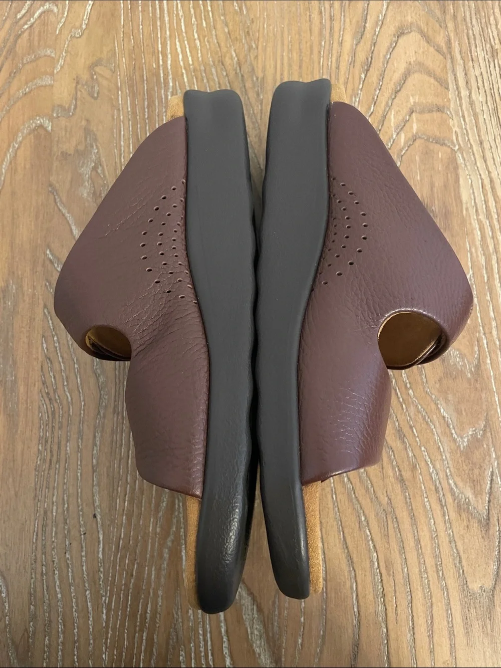 SAS Cozy Leather Slide Adjustable Strap Sandals in Amber Brown 10 Wide